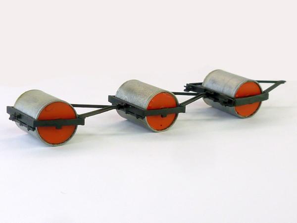 Fortschritt Glattwalze B481 Koppelzug 3 Stk. Transportstellung rot schwarz